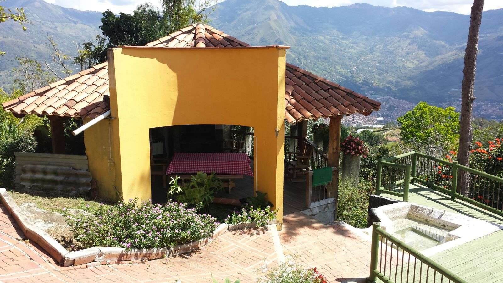 Imagen 1 de la propiedad Apartacasa en Renta Calazans